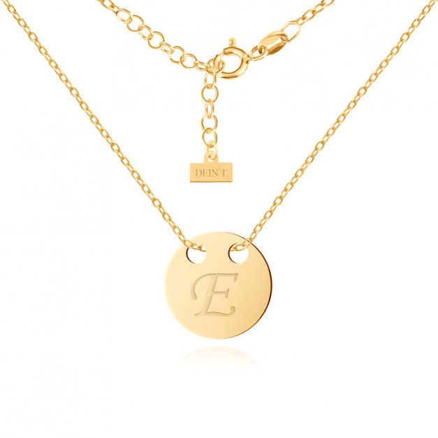Collier en or 8 carats avec gravure pour une femme