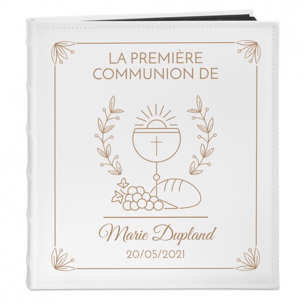 Album photo avec personnalisation pour la première communion d'une petite-fille