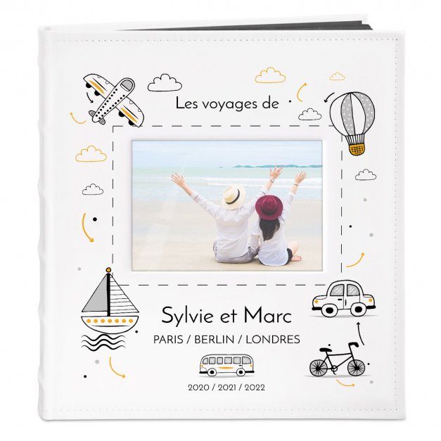 Album photo avec fenêtre et personnalisation pour un couple passionné de voyage