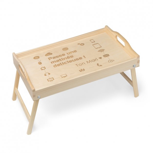 Plateau de lit en bois naturel personnalisé pour l'anniversaire d'une femme