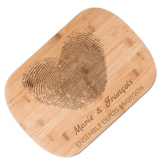 Planche à découper en bambou avec gravure pour un couple pour mariage