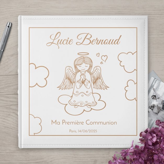 Album photo grand format avec personnalisation pour une petite fille pour son baptême
