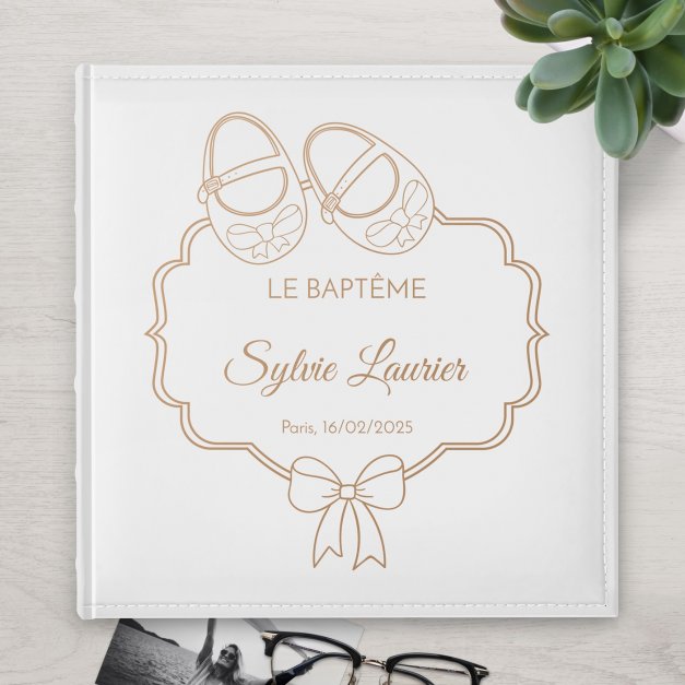 Album photo grand format avec personnalisation pour le baptême d'une fille