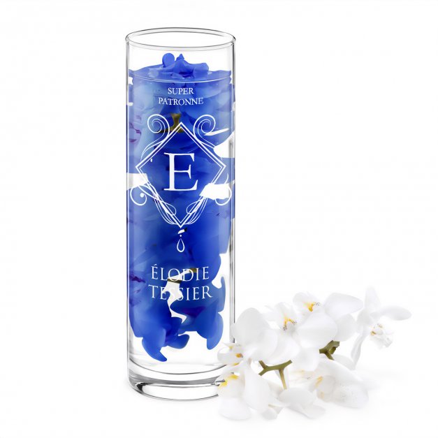 Vase en verre avec gravure pour l'anniversaire d'une patronne