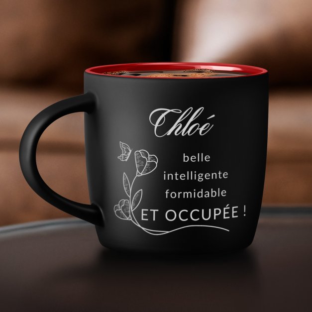 Tasse noire fond rouge en céramique avec personnalisation pour copine femme anniversaire