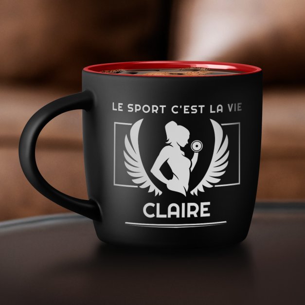 Tasse noire fond rouge en céramique avec personnalisation pour elle sportive fitness anniversaire