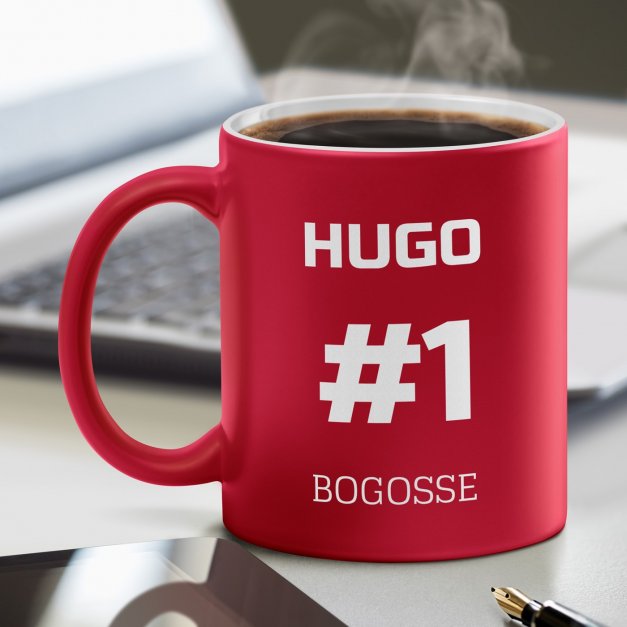 Tasse rouge en céramique fond blanc avec personnalisation pour lui copain mari saint valentin