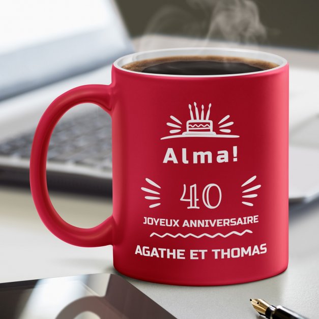 Tasse rouge en céramique fond blanc avec personnalisation pour elle 40 ans