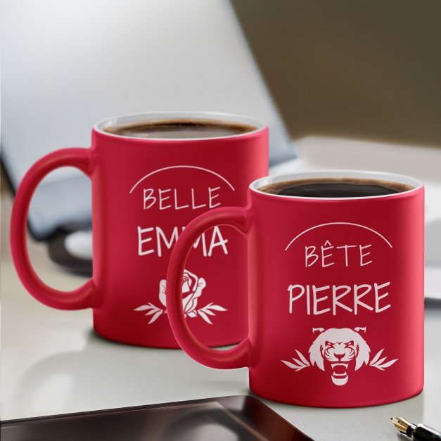 Set de 2 tasses rouges en céramique fond blanc avec personnalisation pour couple belle et la bete saint valentin