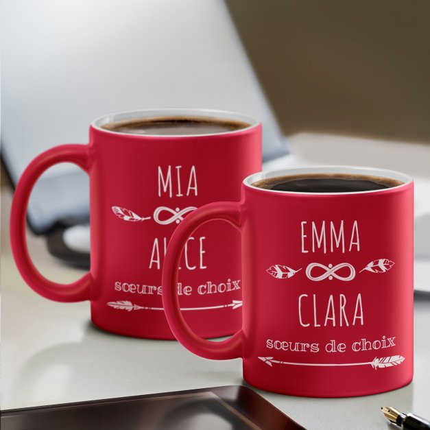 Set de 2 tasses rouges en céramique fond blanc avec personnalisation pour amie soeur