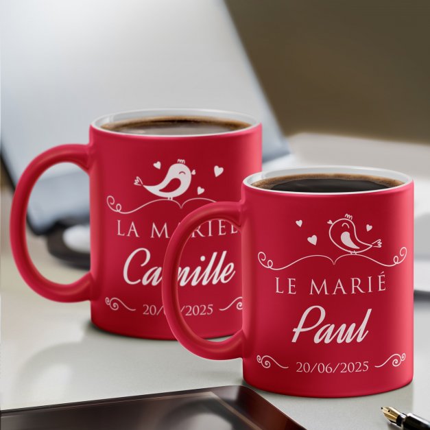 Set de 2 tasses rouges en céramique fond blanc avec personnalisation pour couple mariage