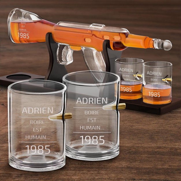Carafe Fusil et 4 verres avec gravure pour un homme élégant