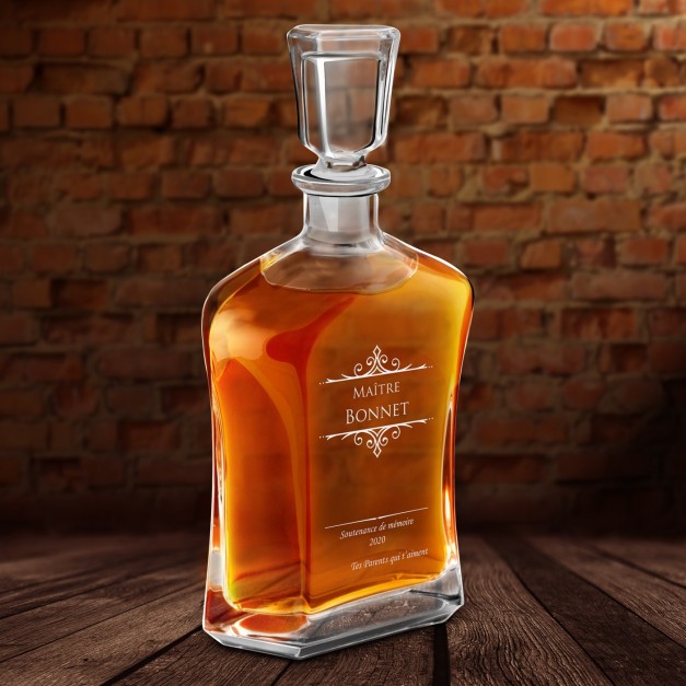 Carafe à whisky avec gravure pour un master pour son anniversaire