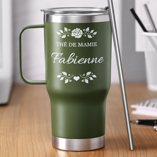 Mug de voyage vert avec gravure pour la fête des grands-mères