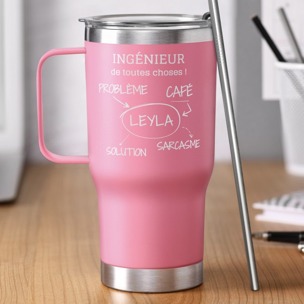 Mug thermique rose avec gravure pour l'anniversaire d'une ingénieure