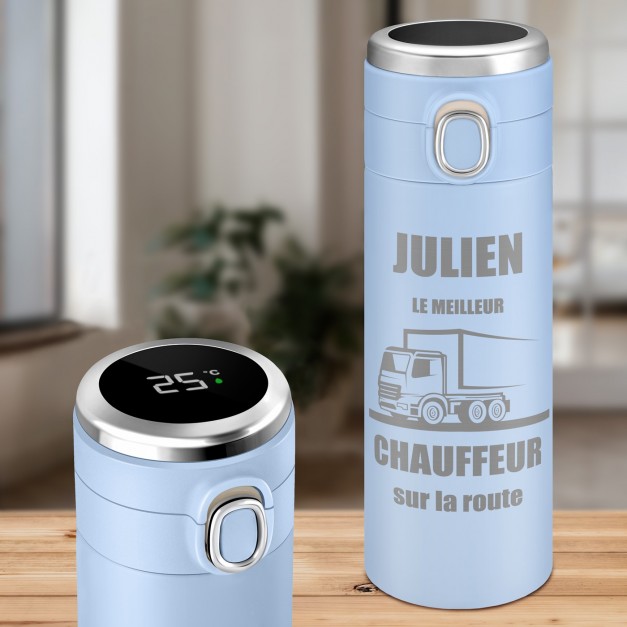 Mug de voyage bleu avec gravure avec un affichage LED pour un chauffeur