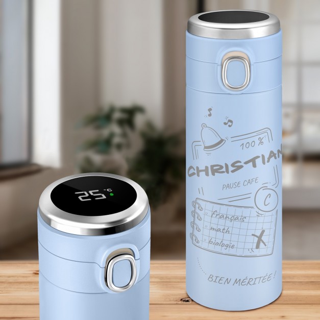 Mug thermos bleu avec gravure avec un affichage LED pour un étudiant