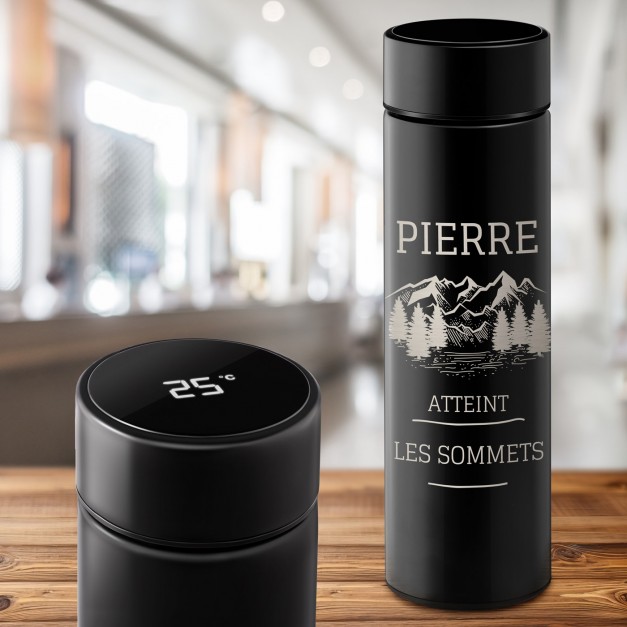 Bouteille isotherme noire personnalisée avec un affichage LED pour un homme pour une promotion de travail
