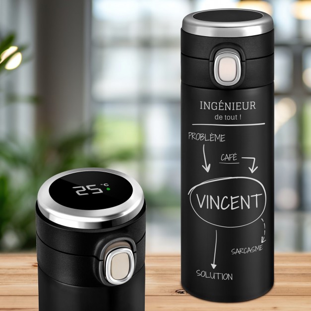 Tasse thermique noire personnalisée avec un affichage LED pour l'anniversaire d'un collègue