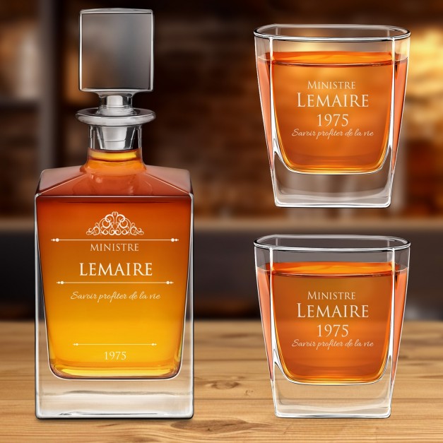 Carafe Cube et 2 verres avec gravure pour un homme élégant