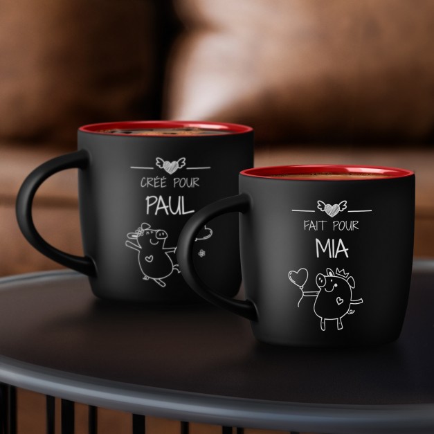 Set de 2 tasses noires et fond rouge en céramique avec personnalisation pour couple mariage saint valentin