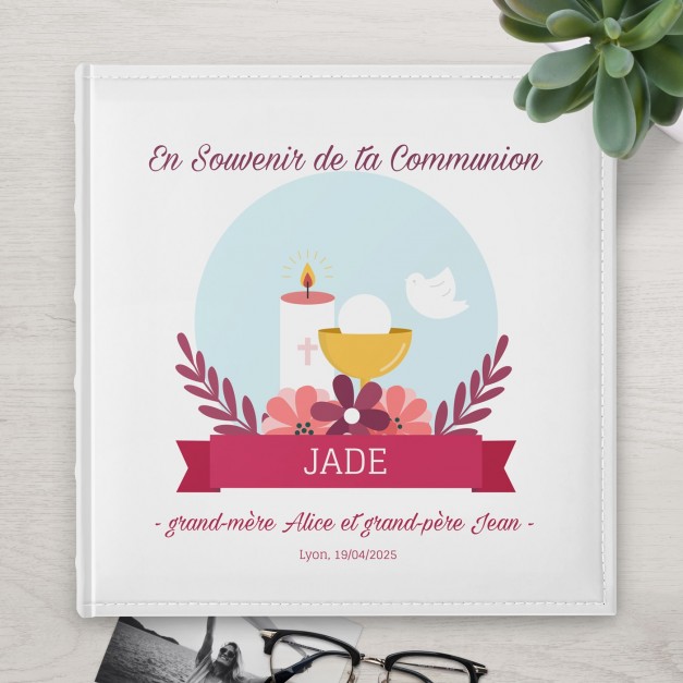 Album photo avec personnalisation pour la communion d'une petite-fille