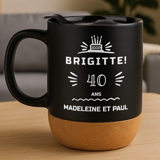 Mug noir avec impression et couvercle pour femme anniversaire 40 ans