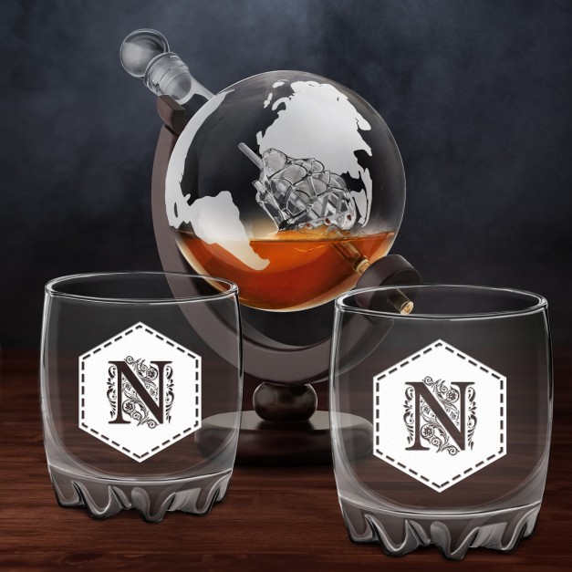 Carafe à whisky globe avec 2 verres gravés pour lui homme initiales