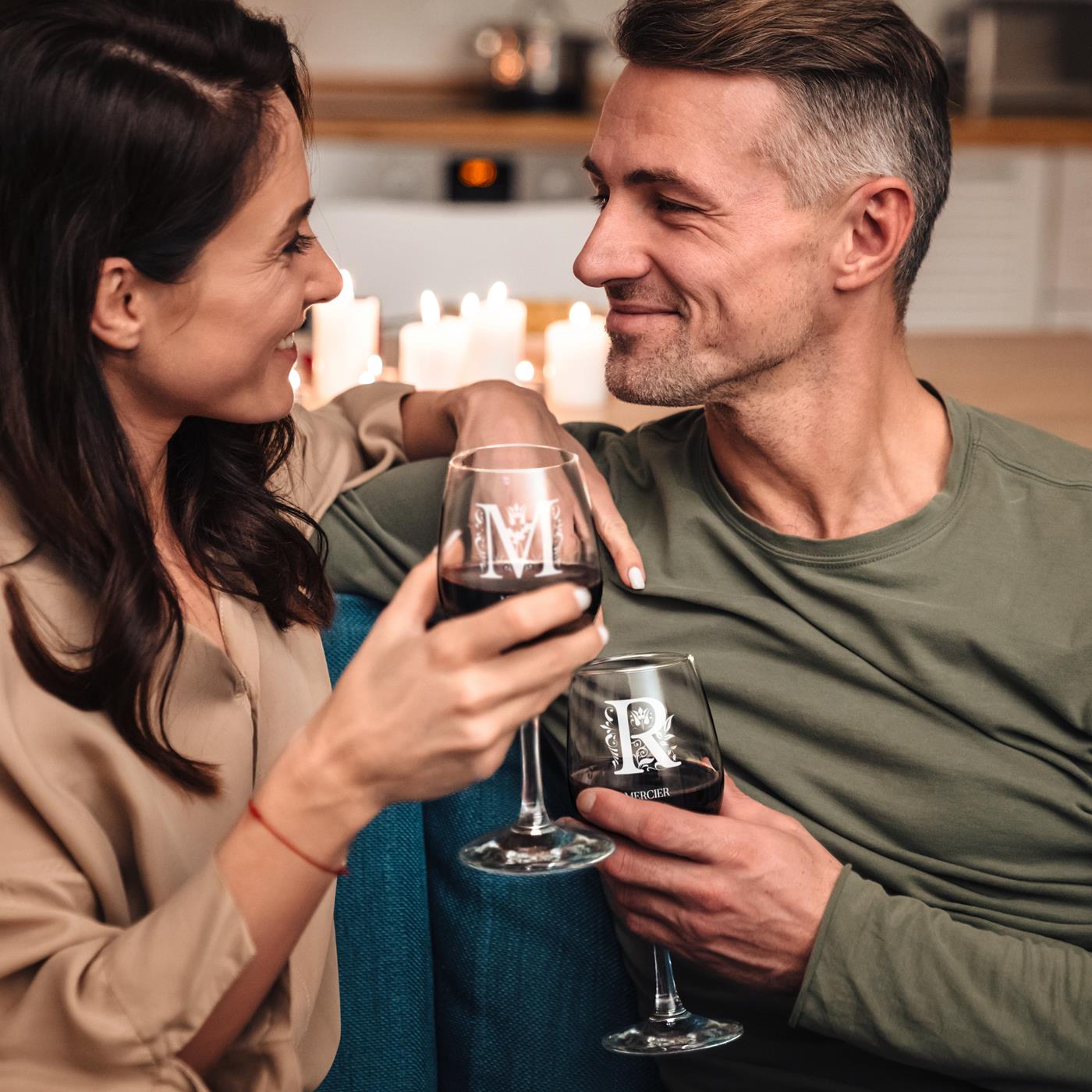 2 verres à vin avec gravure pour couple avec initiale