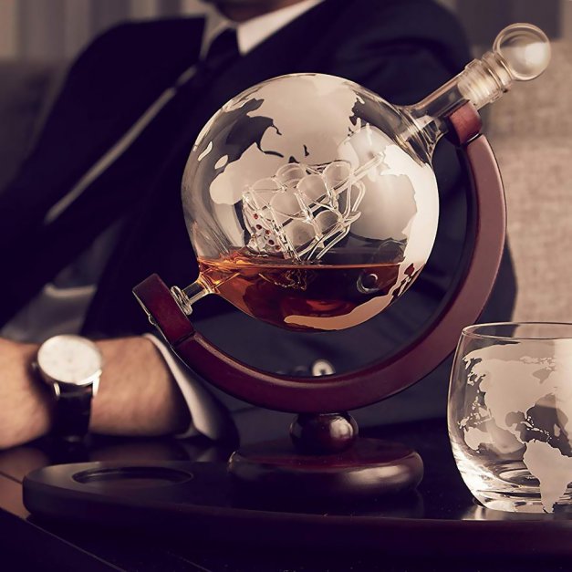 Carafe à whisky Globe avec bateau avec gravure sur 2 verres pour un diplômé