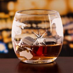 Set whisky carafe avec bateau et 4 verres avec gravure pour femme voyageuse