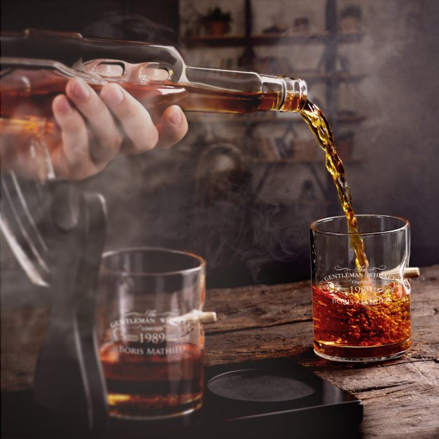 Carafe Fusil et 4 verres avec gravure pour gentleman pour son anniversaire