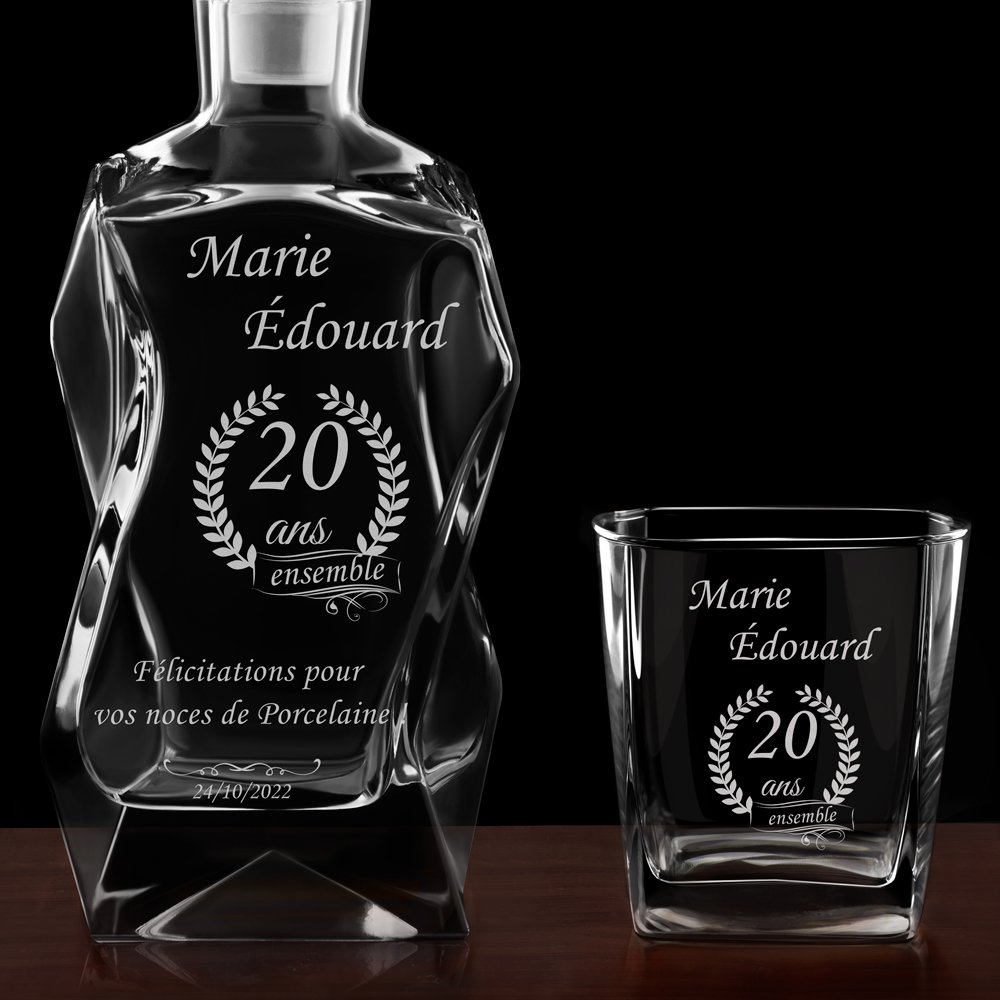 Ensemble Carafe Courbe et 4 verres avec gravure pour couple 20 ans de mariage