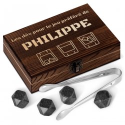 Pierres à whisky dans une boîte en bois personnalisée pour l'anniversaire d'un ami