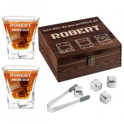 Pierres à whisky avec 2 verres gravés dans une boîte personnalisée pour l'anniversaire d'un collègue