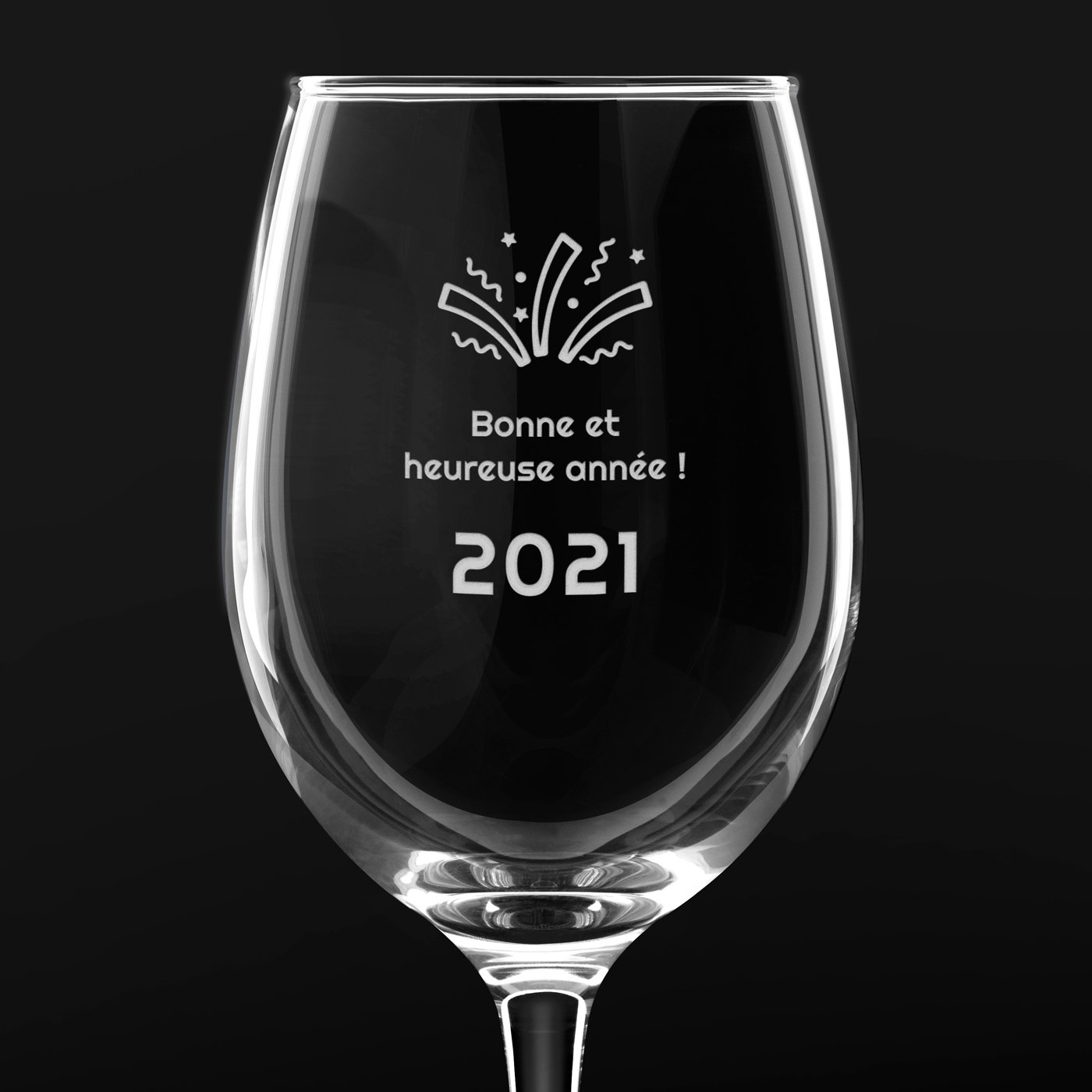 Verre à vin avec gravure pour proche pour réveillon de nouvel an