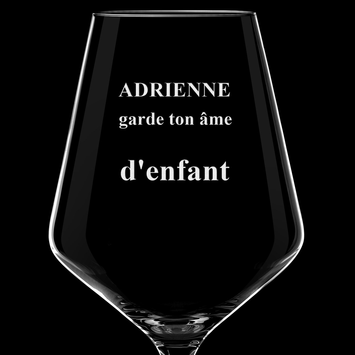Verre à vin AVANT-GARDE avec gravure pour l'anniversaire d'une collègue