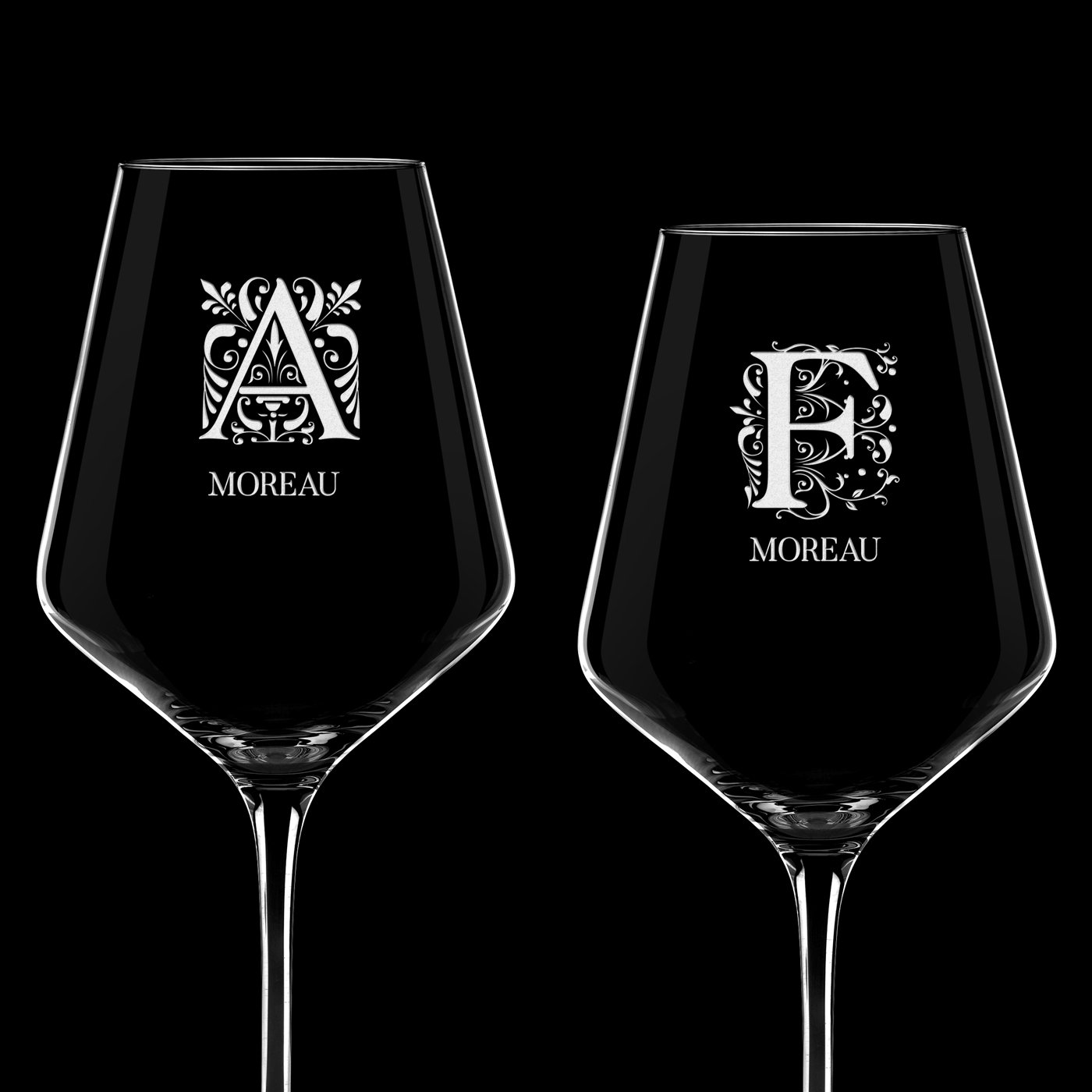 2 verres à vin AVANT-GARDE avec gravure pour couple avec initiale