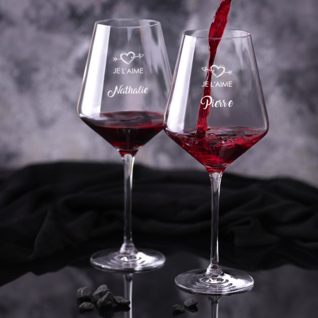2 verres à vin AVANT-GARDE avec gravure pour des amoureux