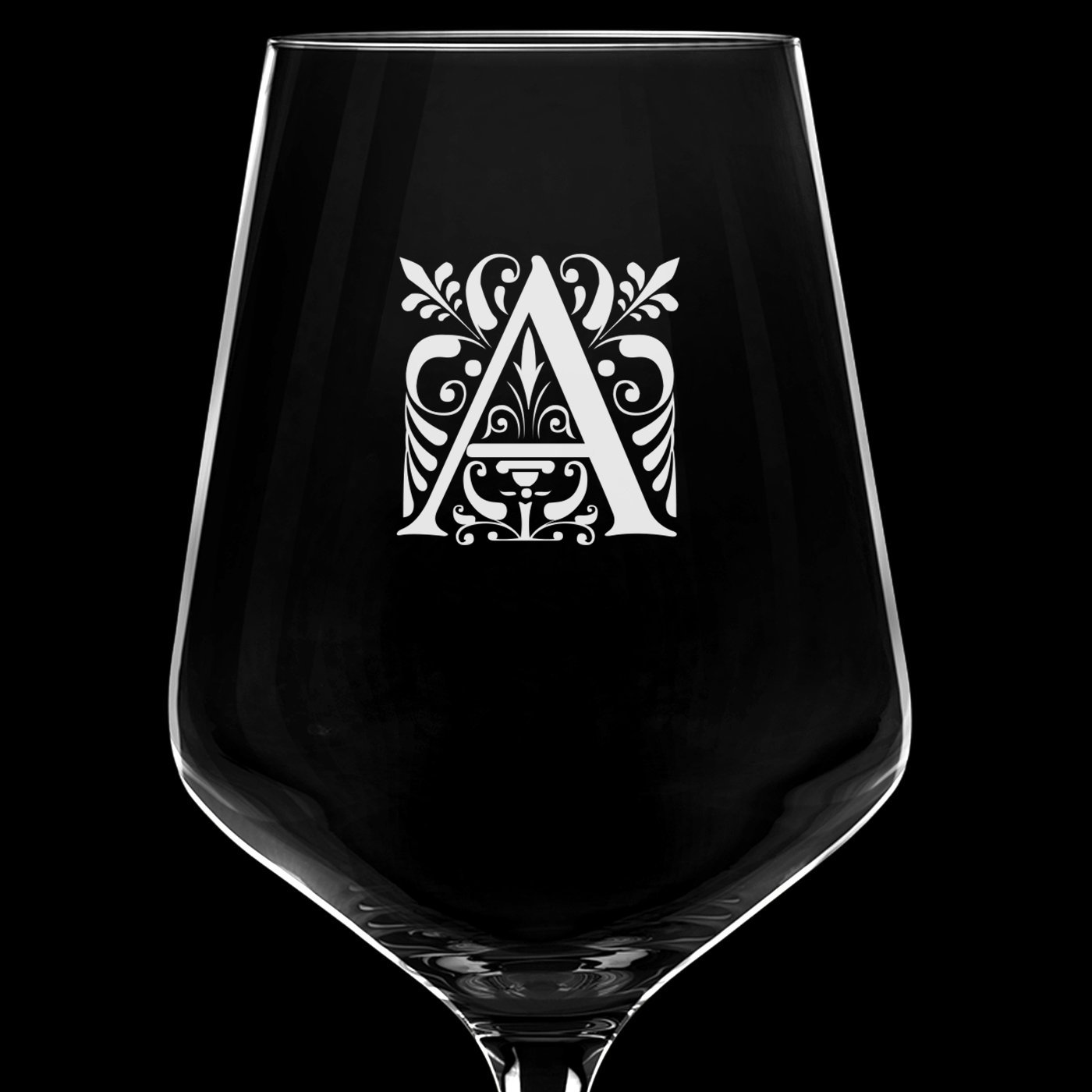 Verre à vin taille XL avec gravure pour un proche avec une initiale
