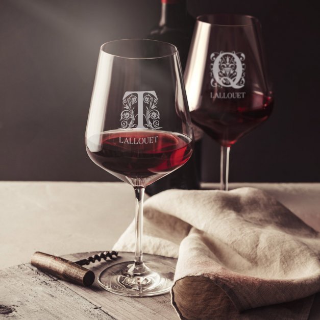 2 verres à vin taille XL avec gravure pour un couple avec une initiale