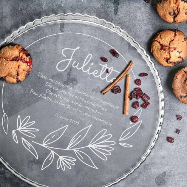 Présentoir à gâteau en verre personnalisé pour l'anniversaire d'une femme
