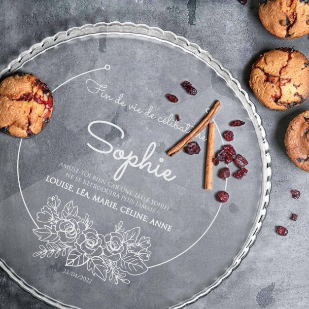 Présentoir à gâteau en verre personnalisé pour une amie pour l'enterrement de vie de jeune fille