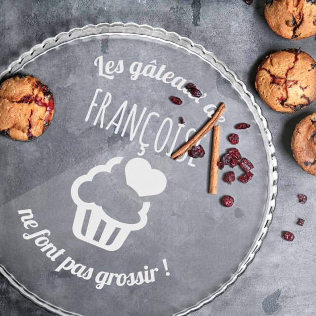Présentoir à gâteau en verre avec gravure pour l'anniversaire d'une nièce