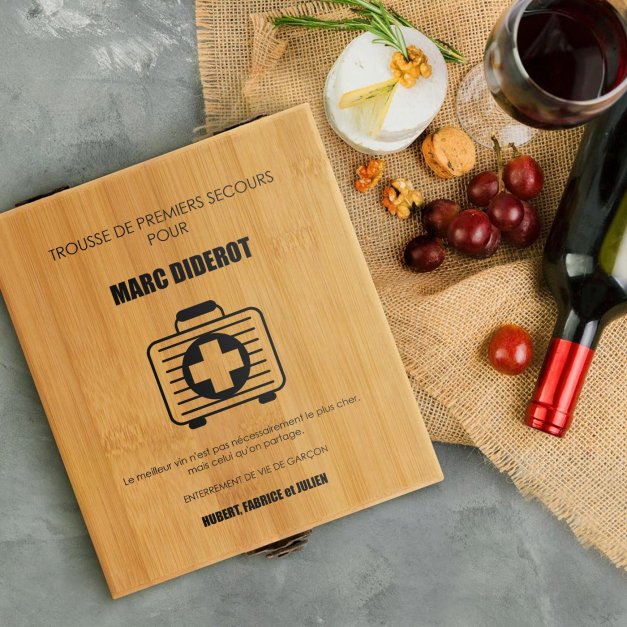 Ensemble d'accessoires pour vin avec coffret en bambou avec impression pour enterrement de vie de garçon