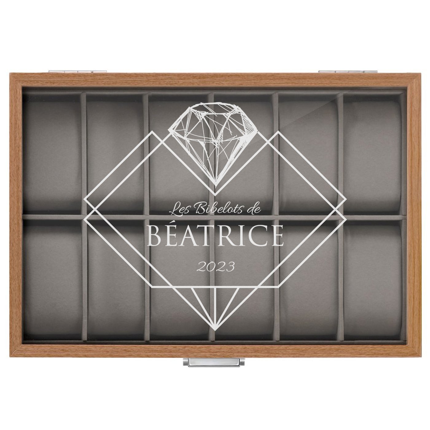 Boîte à montres gravée pour la fête de la femme
