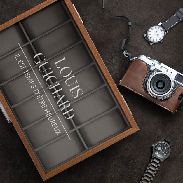Boîte à montres gravée pour l'anniversaire d'un copain