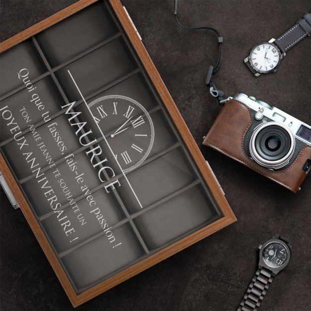 Boîte à montres gravée pour l'anniversaire d'un ami