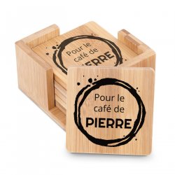 Ensemble de dessous de verres en bambou personnalisé pour l'anniversaire d'un copain