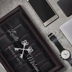 Coffret à montres noir carbone avec gravure pour une copine pour la Saint-Valentin